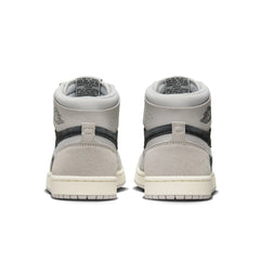 Women's 1 Zoom CMFT 2 - Iron Ore